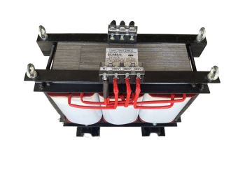 Biến áp Trần 3 pha tự ngẫu Fushin 380V/220V/200V - 20KVA Dây đồng